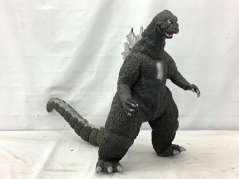 ゴジラ ビッグサイズ・フィギュア身長約370m/m 新品未使用品 BANDAI Yahoo!オークション -「ゴジラ ソフビ 特大」(フィギュア) の