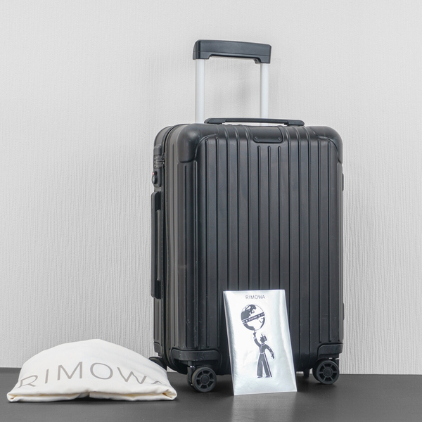 RIMOWA リモワ Essential Cabin エッセンシャルキャビンS 34L 機内持ち込み 4輪 TSAロック マットブラック 黒 スーツケース キャリーバッグ