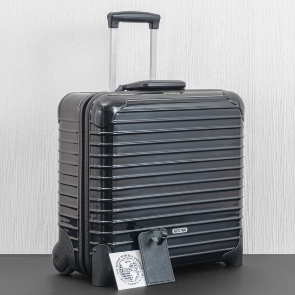 RIMOWA リモワ SALSA DELUXE サルサデラックス 25L 機内持ち込み 2輪 TSAロック グロスブラック 光沢黒色 スーツケース キャリーバッグ