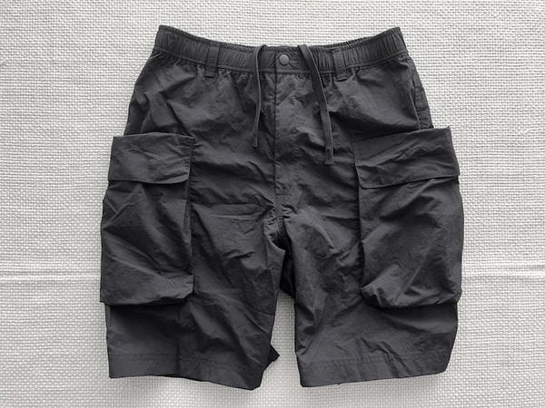 即決 XLサイズ ユニクロ U パラシュート カーゴ ショーツ 黒 ショートパンツ UNIQLO ユニクロユー MB