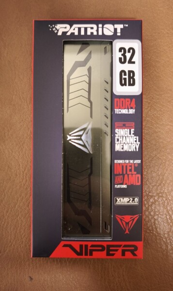 Patriot Viper Steel DDR4 3000MHz PC4-24000 32GB アルミニウム製ヒートシンク デスクトップ用メモリ PVS432G300C6