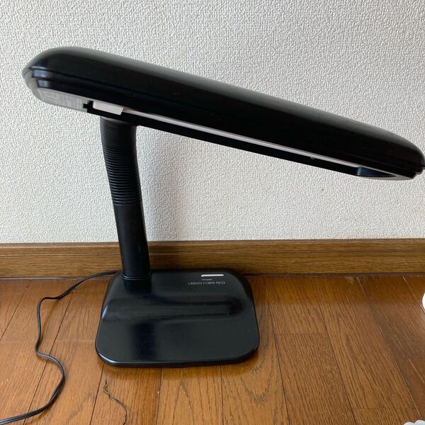ツインバード 蛍光灯卓上照明スタンド タッチセンサー LK-276型ジャンク品