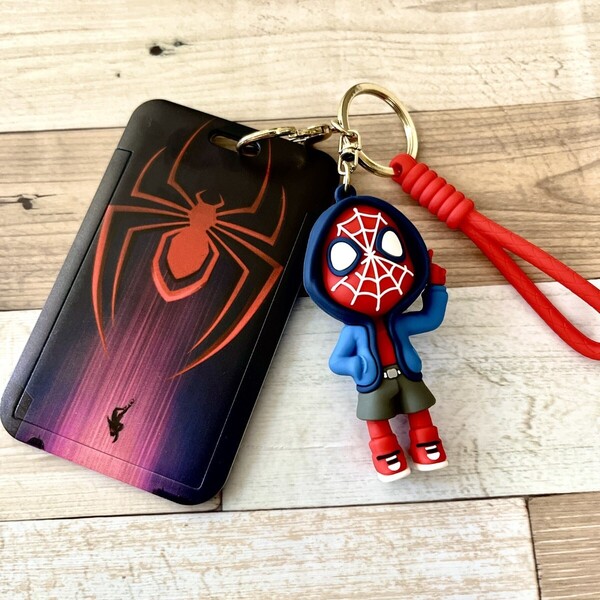 新品 IDカードホルダー カードケース 定期入れ 社員証 ストラップ キーホルダー 新品 スパイダーマン 赤 レッド マーベル ベア レディース