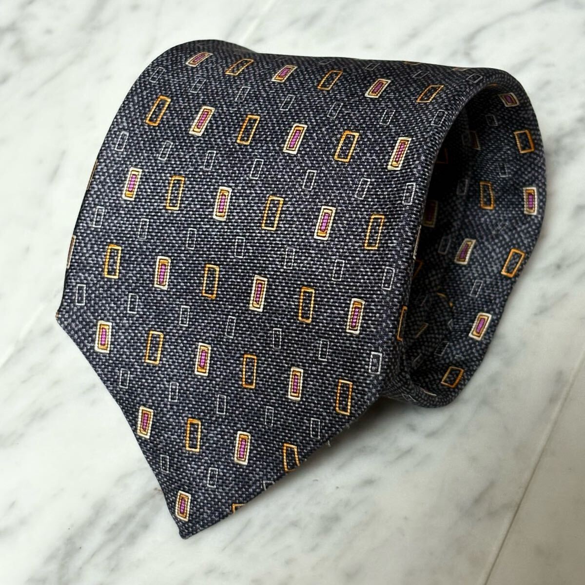 ☆未使用品☆ dunhill ダンヒル　ネクタイ　総柄　AD チェック　ロゴ 楽天市場】【最大50％OFFクーポン8月24日20:00〜8月27日9:59まで