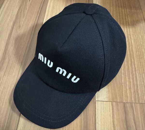 貴重サイズ miu miu ミュウミュウ キャップ ブラック XL ロゴ プラダ ベースボール 黒 Cap PRADA