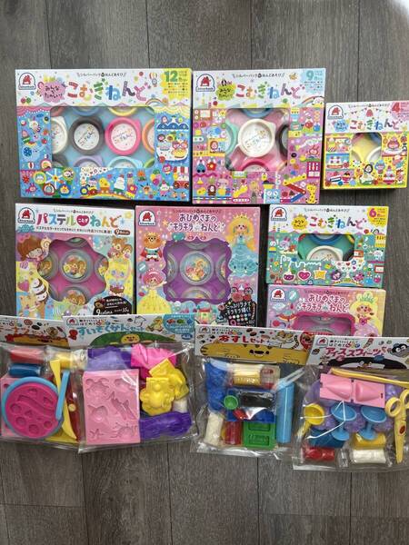 ねんど(12色セット・9色セット×3点・6色セット×2点・4色セット)・親子でいっしょ!はじめてねんど×4点 合計11点セット