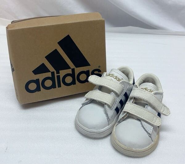 【訳あり】adidas ベビーシューズ 12cm BN文-498