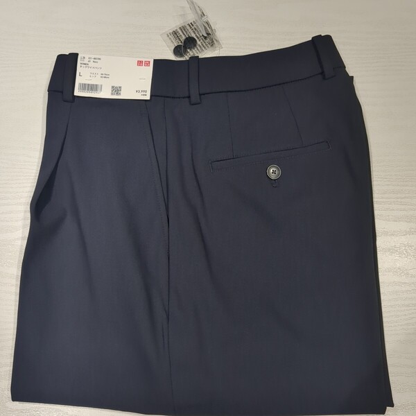 【新品L】ユニクロタックワイドパンツ ネイビー