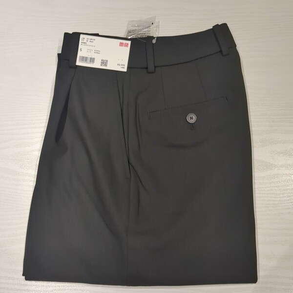 【新品S】ユニクロタックワイドパンツ ブラック