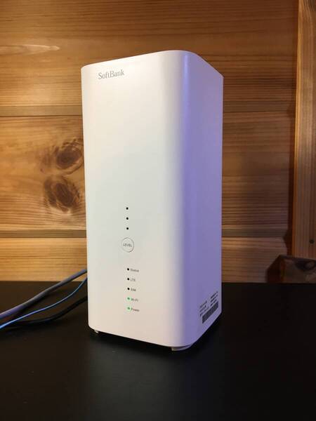 ◆SoftBank Air ソフトバンク Airターミナル4 B610h-70a ルーター本体 電源アダプタ LANケーブル 箱あり 取説なし #7870
