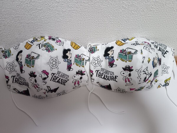 ☆ハンドメイド☆マスク 2枚セット☆マスクゴム付☆ワイヤー入り 大人用立体 マスク☆スヌーピー柄☆