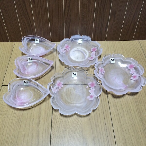 ▼ 月夜野工房≪小皿 3枚・小鉢 3個≫ガラス製 プレート 桜 さくら 櫻 ピンク