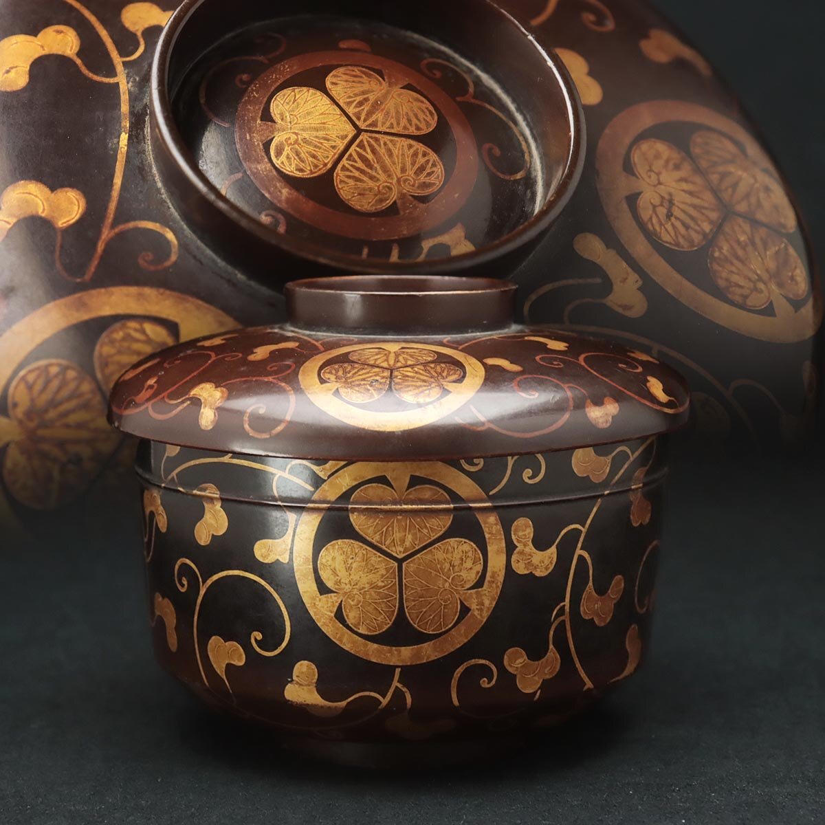 旧家うぶだし時代古銅香炉 三つ葉葵家紋入り Yahoo!オークション -「徳川 三つ葉葵」(漆芸) (工芸品)の落札