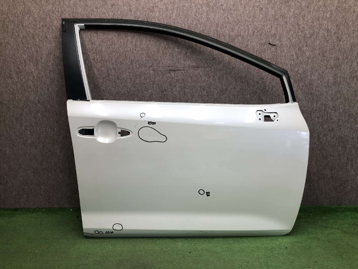 ★⑮R3A5862　AE100/カローラ　純正右前ドア　運転席側　修理等に 2025年最新Yahoo!オークション -カローラツーリング 右 ドアの中古品