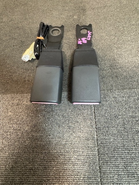 L275S ミラ 純正 シートベルト バックル シートベルト キャッチ 運転席 助手席 左右セット ☆全国送料無料☆即決☆ (06-659