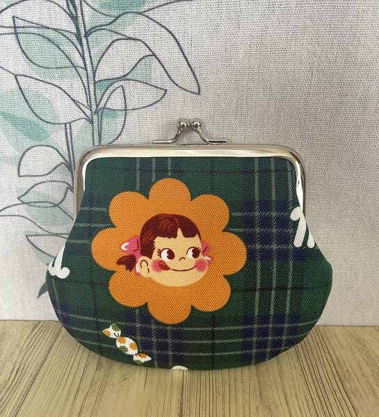 がま口 / ポーチ / 財布 / 小物入れ / ハンドメイド / チェック柄 緑・3
