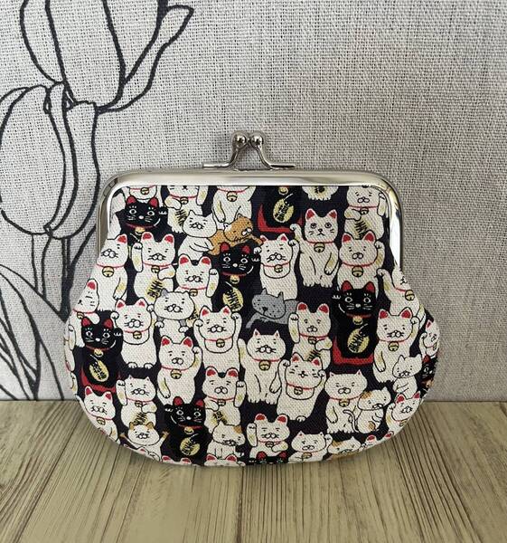 がま口 ポーチ / 財布 / 小物入れ / ハンドメイド☆ぎっしり招き猫・9