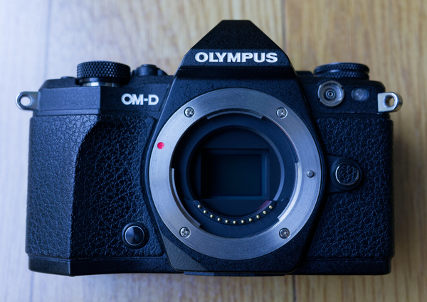 OLYMPUS OM-D E-M5 Mark II ブラック 並品 + Panasonic LUMIX G VARIO 12-32mm/F3.5-5.6 沈胴ズーム 訳アリ品 セット