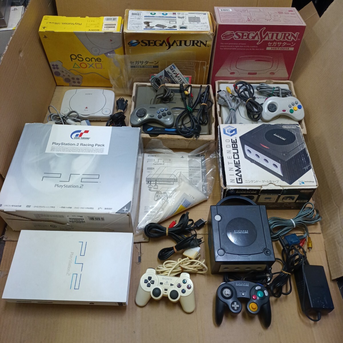 ジャンク ゲーム機 本体 まとめ売り ゲームキューブ サターン ドリームキャスト Yahoo!オークション -「ゲームキューブ 本体 まとめ」(サターン