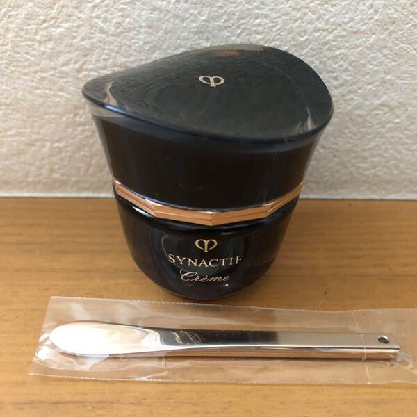 【送料無料】クレドポーボーテ シナクティフ クレーム 5g(スパチュラ付き)クリーム 新品