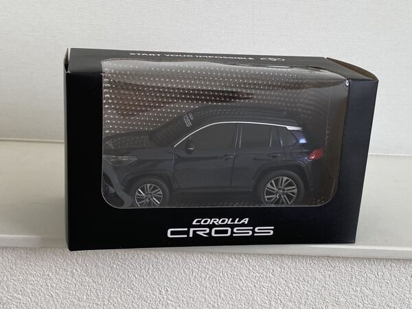 ★送料込み★カローラクロス ミニカー トヨタ プルバックカー カラーサンプル 220 スパークリングブラック COROLLA CROSS 色見本 非売品 黒