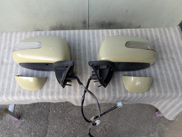ダイハツ L550S ムーヴラテ 純正 ICHIKOH 8302 左右 電動ドアミラー