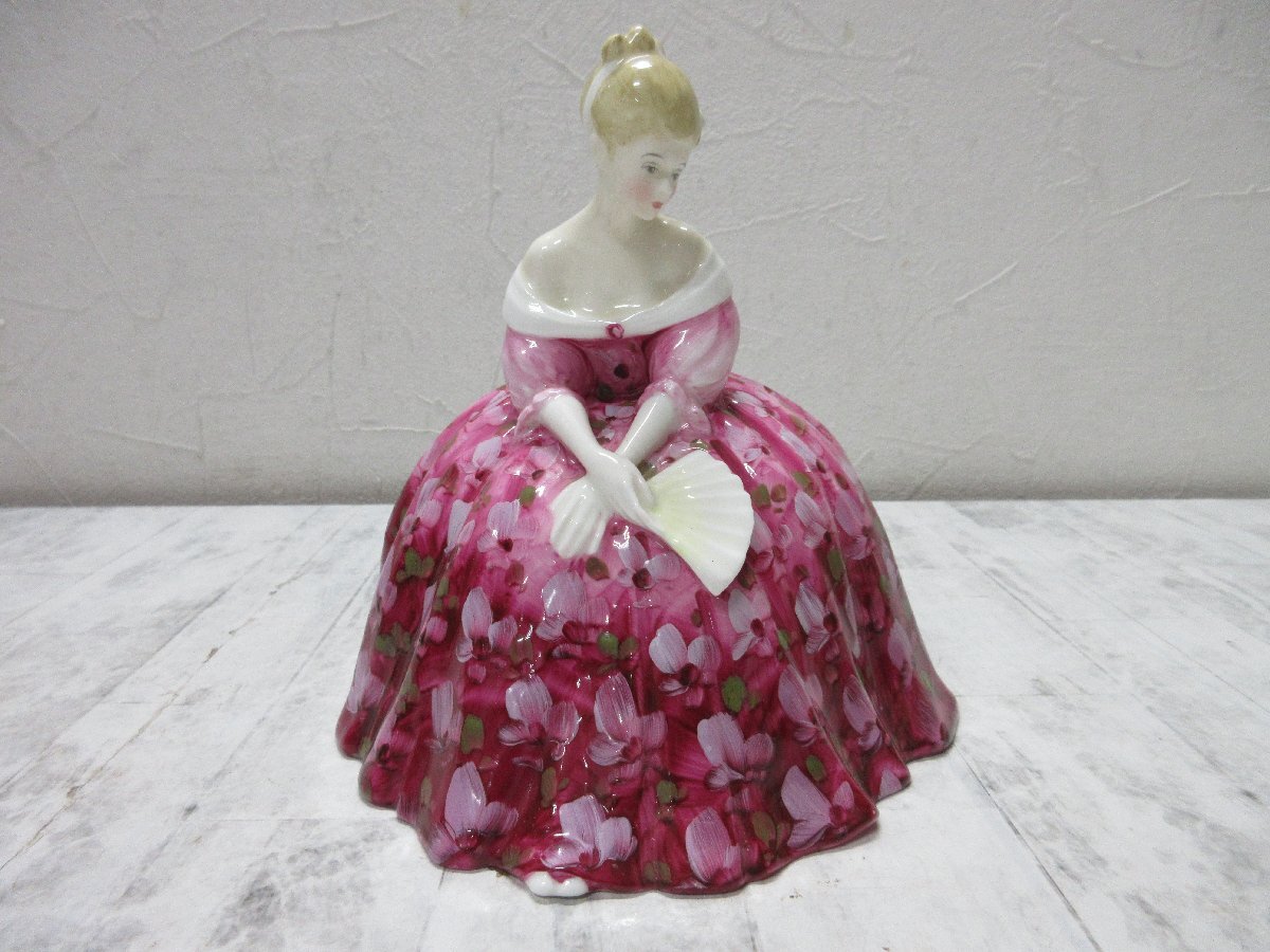 ロイヤルドルトン フィギュリン fair lady貴婦人 女性 陶器人形