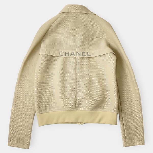 CHANEL シャネル / バックロゴ ジップアップ ブルゾン ジャケット / ベージュ系 / 03P P21090 V12485 AJ608 / レディース アウター