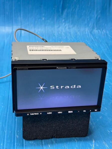 パナソニック ストラーダ SDナビ CN-E200Dワンセグ内蔵 地図2013年