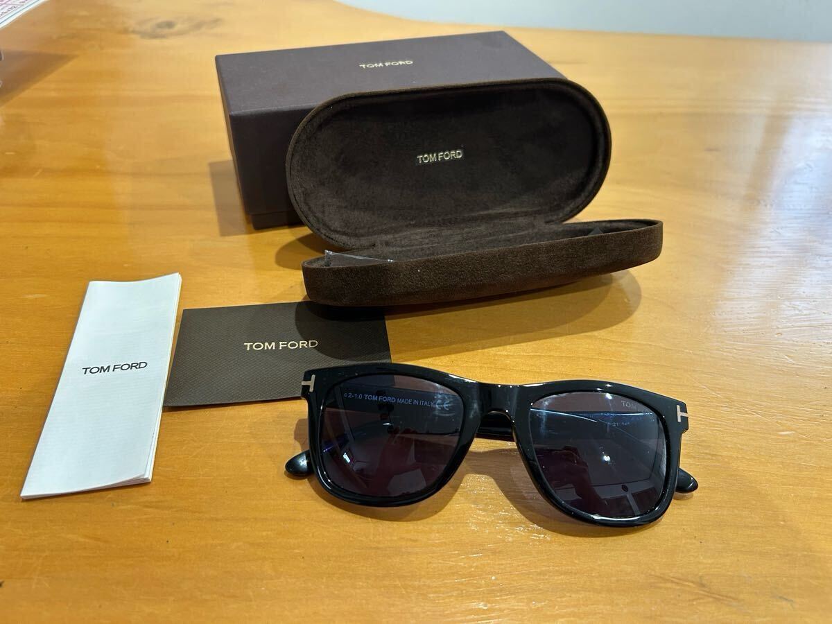 TOM FORD ブラックサングラス ケース付き Yahoo!オークション -「トムフォード サングラス ケース」の落札