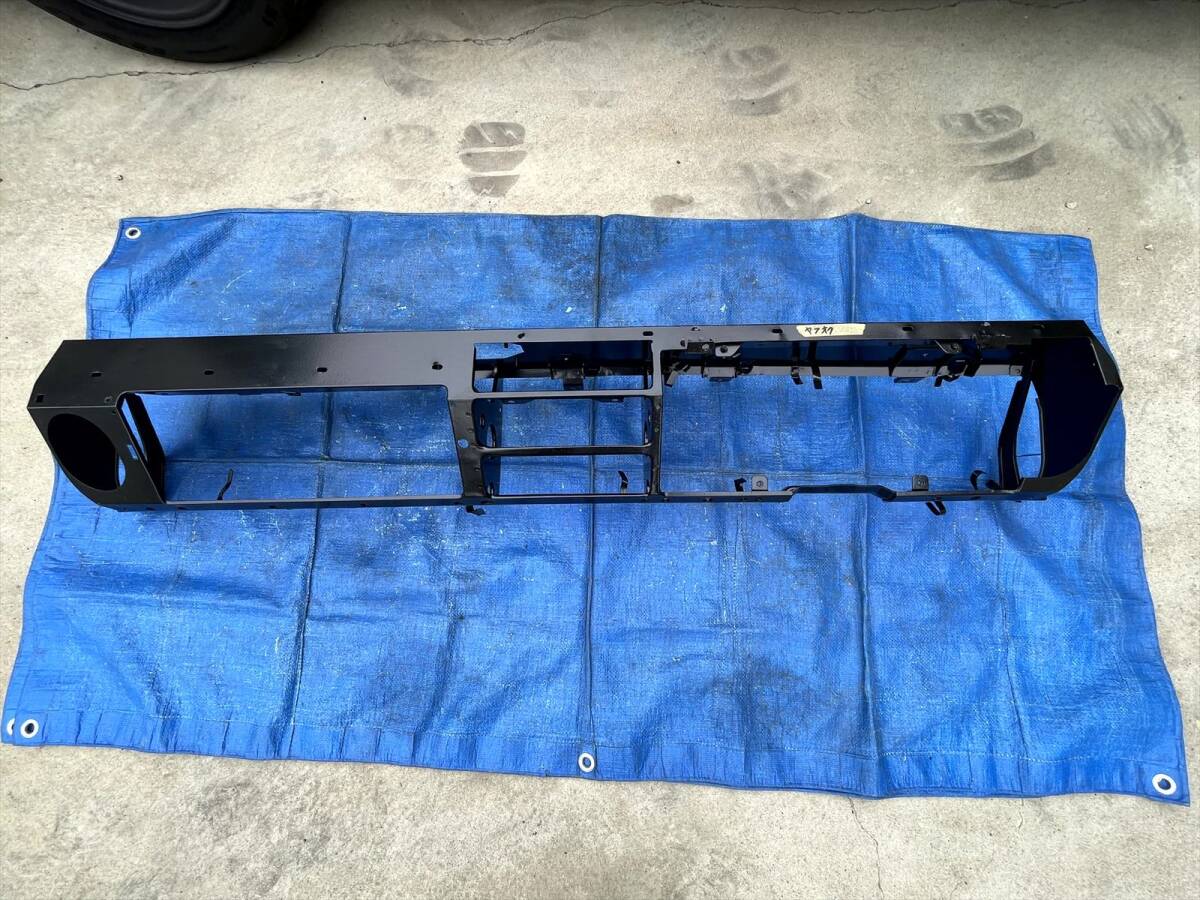 ハコスカ　ダッシュサイドトリム 旧車ハコスカ 当時物 純正品 ダッシュサイドトリム 内張り内装