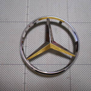 ★★社外品 汎用タイプ ベンツマーク エンブレム×1個(直径約6.4cm・裏爪 6個)メルセデスベンツ用①★