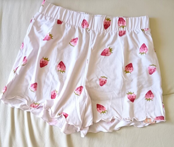 М〜L チュチュアンナ いちご柄 ピンク ルームパンツ ショートパンツ パジャマ 新品未使用品