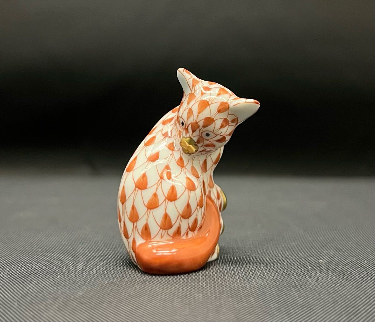 ヘレンド フィギュリン 玉乗り猫 陶器 玉のり ねこ赤色 オレンジ色 金彩 ネコ ヘレンド フィギュリン 玉乗り猫 陶器 玉のり ねこ赤色 オレンジ
