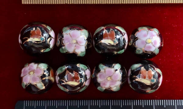 Φ 金粉磁ビーズ Φ Φ16㎜ラウンド玉 工芸美術 純職人手作り 黒釉 桃色花と蜻蛉紋様に金粉縁取り 手芸 ネックレス ブレス 服飾