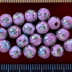 Φ 金粉彩ビーズ Φ 20玉で1単位 Φ6㎜ミニ丸玉 手作り 桃色釉に小花金粉縁取り 手芸アクセサリ インテリア、鑑賞魚水槽、園芸等材料に