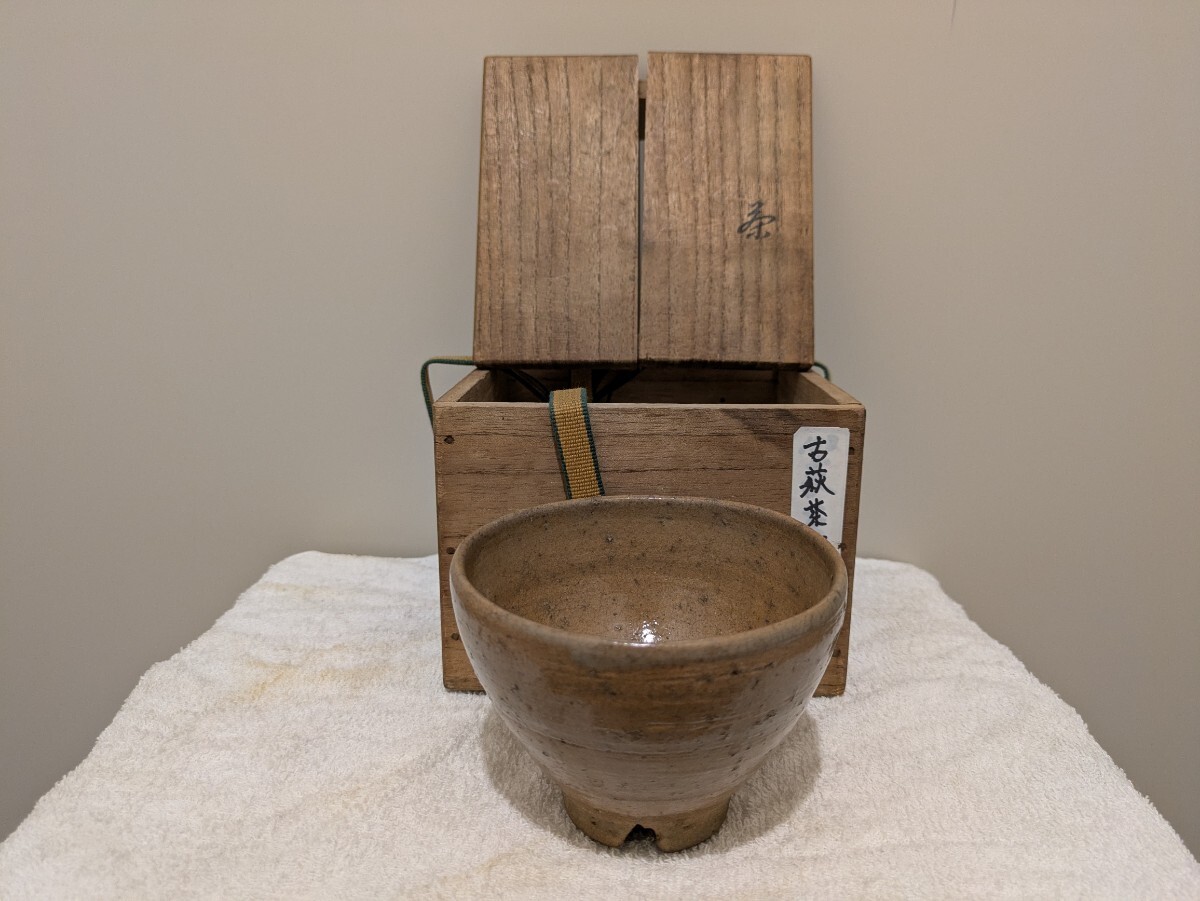 ♥値下げ!古萩 茶碗 ニュウ 窯ギレ あり 仕覆 木箱付き 茶道具 骨董 古玩 2025年最新】Yahoo!オークション -古萩茶碗の中古品・新品・未