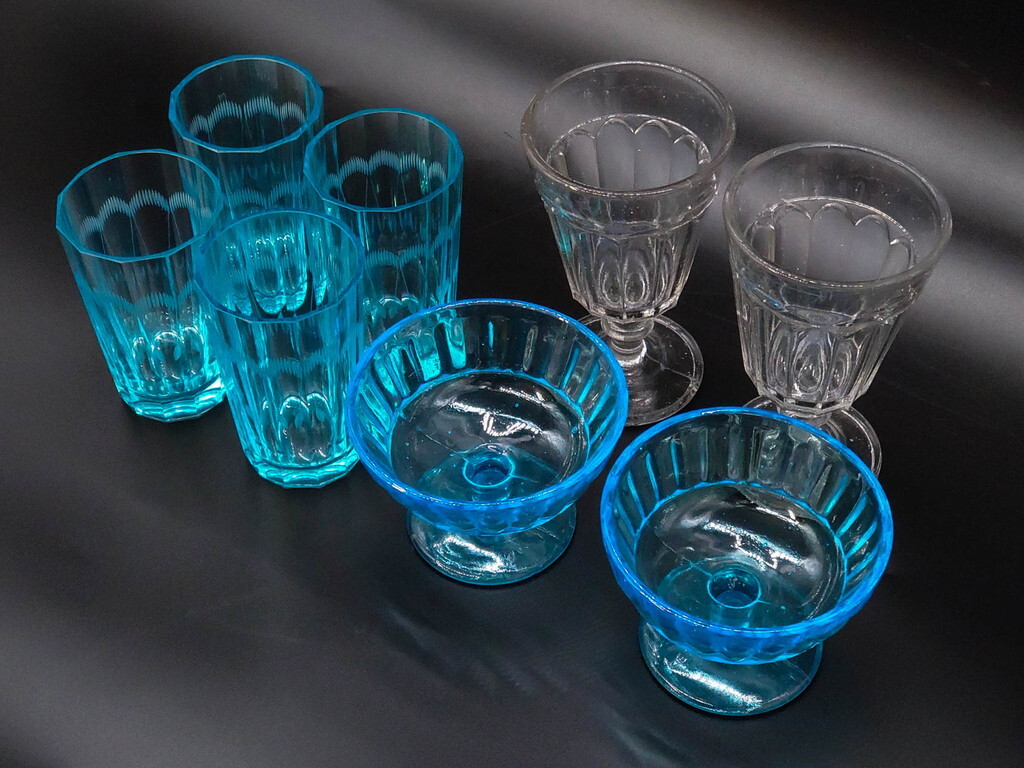 大正~昭和初期 プレスガラス 幾何学模様 水飲みコップ 和ガラス 2025年最新】Yahoo!オークション -大正 プレスガラスの中古品