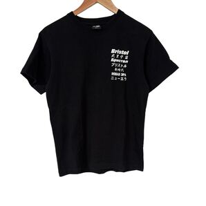 F.C.R.B. × NEW ERA 多言語ロゴ Tシャツ 黒 S ブリストル SOPH製 コットン100% Logo Tee Black S Bristol SOPH Cotton 100% 半袖