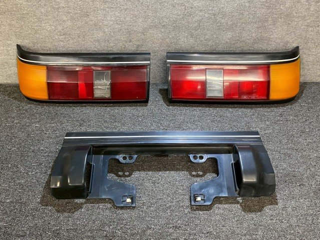 AE86 テールランプ レビン 後期3ドア 左右セット 2025年最新】Yahoo!オークション -ae86レビンテールの中古品