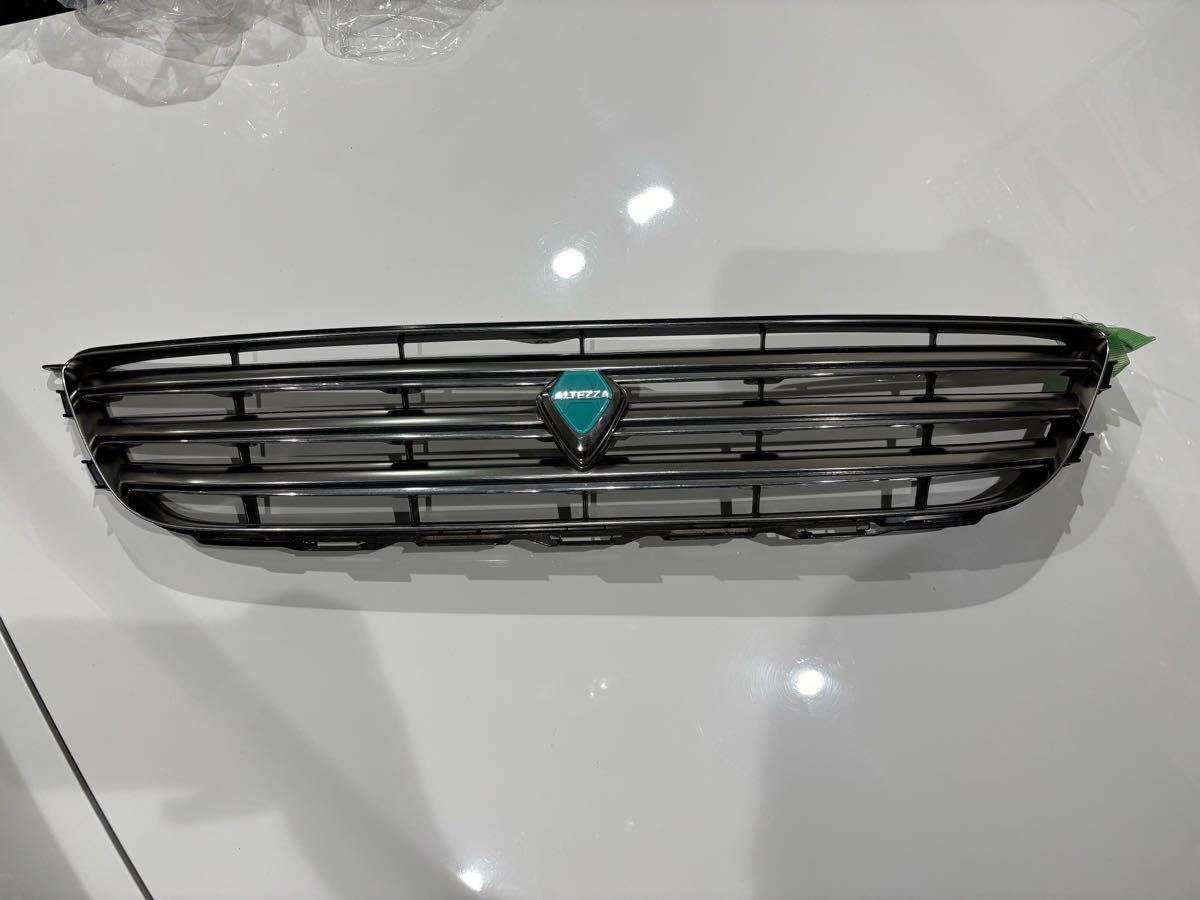 トヨタ ALTEZZA 後期最終型純正フロントグリル Yahoo!オークション -「アルテッツァ グリル」の落札相場・落札価格