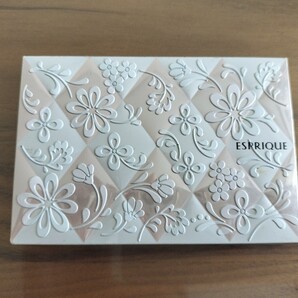 ♪エスプリークのファンデーションケース♪