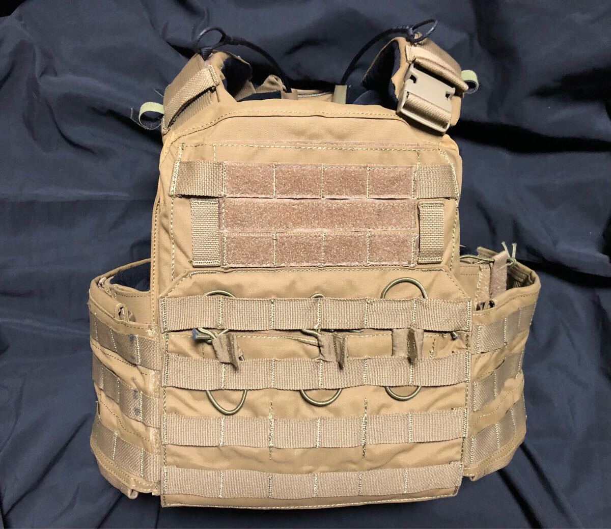 【米軍放出品実物】プレートキャリア【最終価格】 Yahoo!オークション -「米軍 プレートキャリア」の落札相場