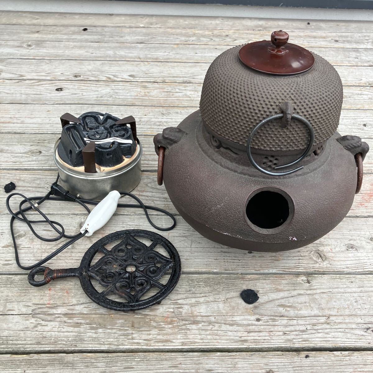 miico様☆美品 必見 野々田 さびない合金製朝鮮風炉釜410W電熱器 送料込 Yahoo!オークション -「茶釜 風炉 電熱器」の落札相場・落札価格