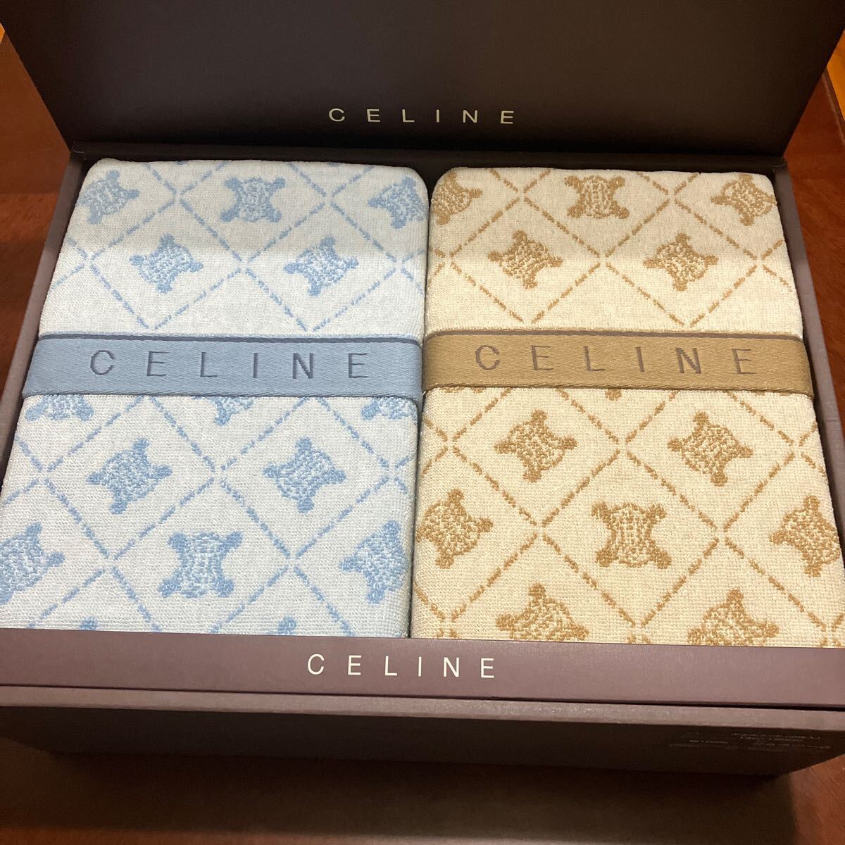新品CELINE タオルケット2枚組140x190cm Yahoo!オークション -「celine」(タオルケット) (寝具)の落札