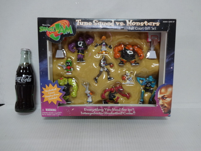 space jam ジョーダン2点&バークレー フィギュアセット Yahoo!オークション -「jordan space jam」(フィギュア) の落札