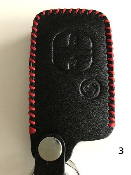 牛革ぴったり収まる プリウスα スマートキーケース プラド 黒色縫い糸赤 3