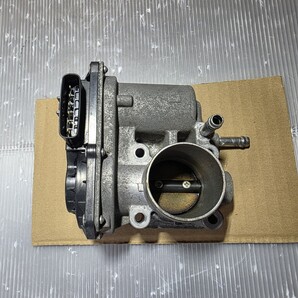 送料込み DBA-RN1 ステラ 純正 スロットルボディ 16112KA010