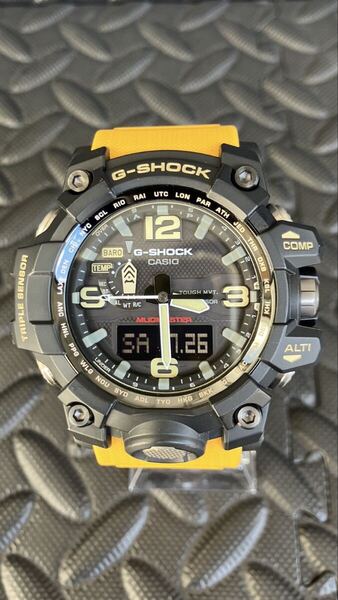 【美品】バッテリー新品イエローバンド新品GWG-1000 G-SHOCK マッドマスター 電波ソーラー CASIO 183H