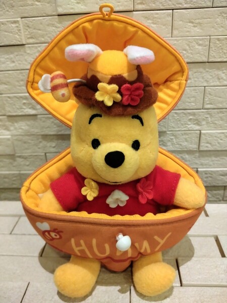 匿名配送込み 美品 くまのプーさん イースターワンダーランド 2010年 ぬいぐるみ ディズニーランド Disney